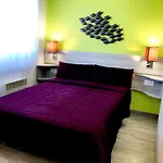 Apartamento Côte D'azur Saint-raphaël, Rez-jardin Et Piscine Saint-Raphaël